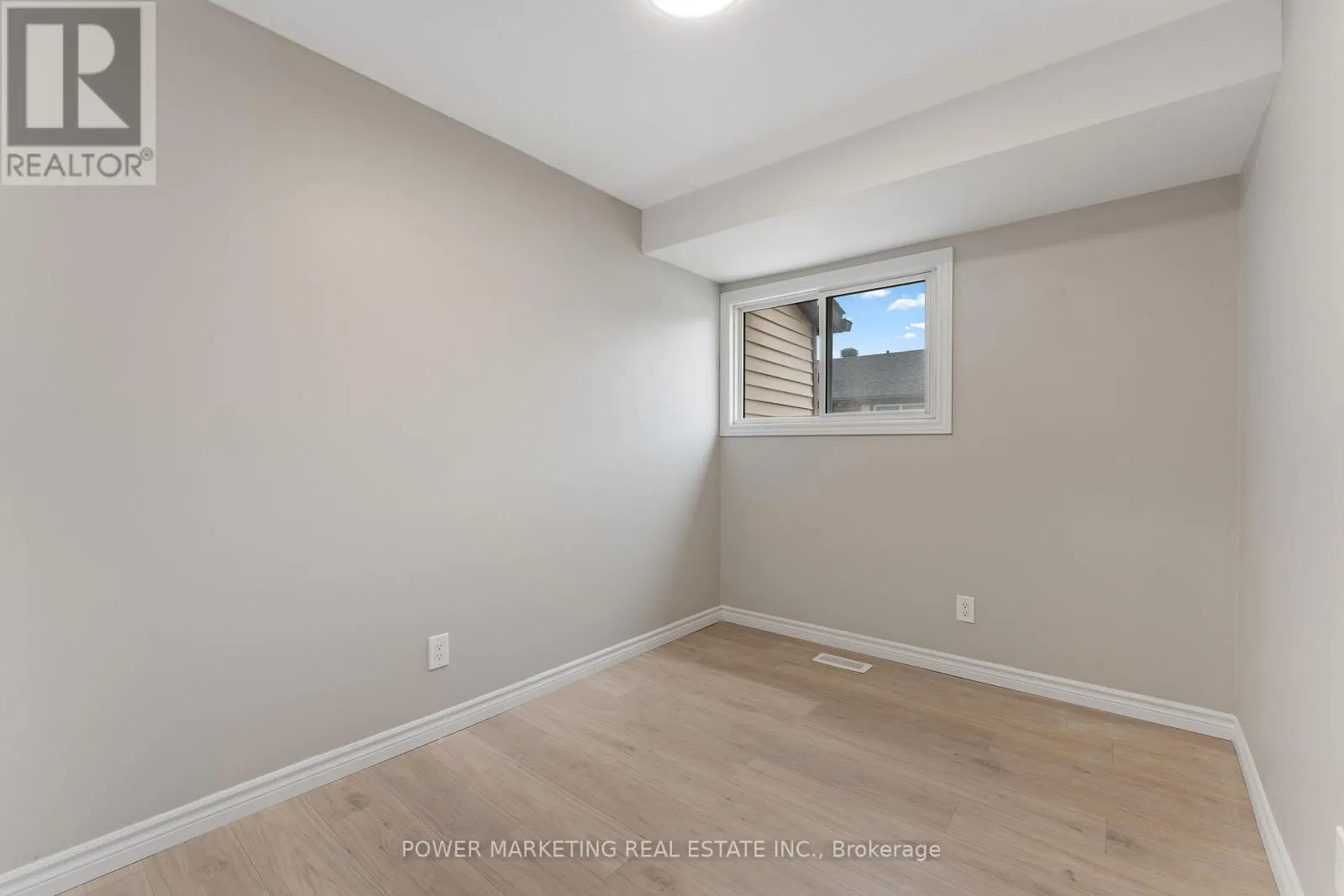 1566 FEATHER LANE