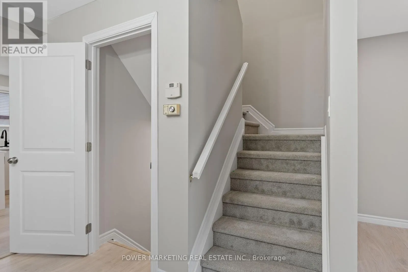 1566 FEATHER LANE