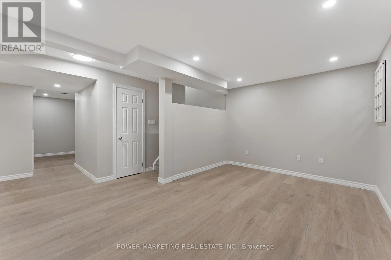1566 FEATHER LANE