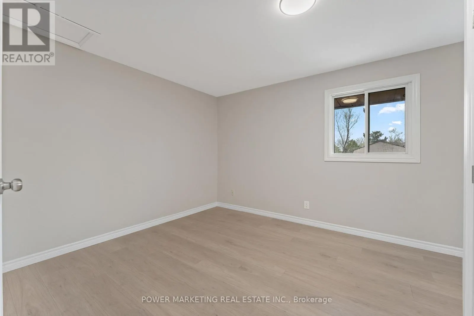 1566 FEATHER LANE