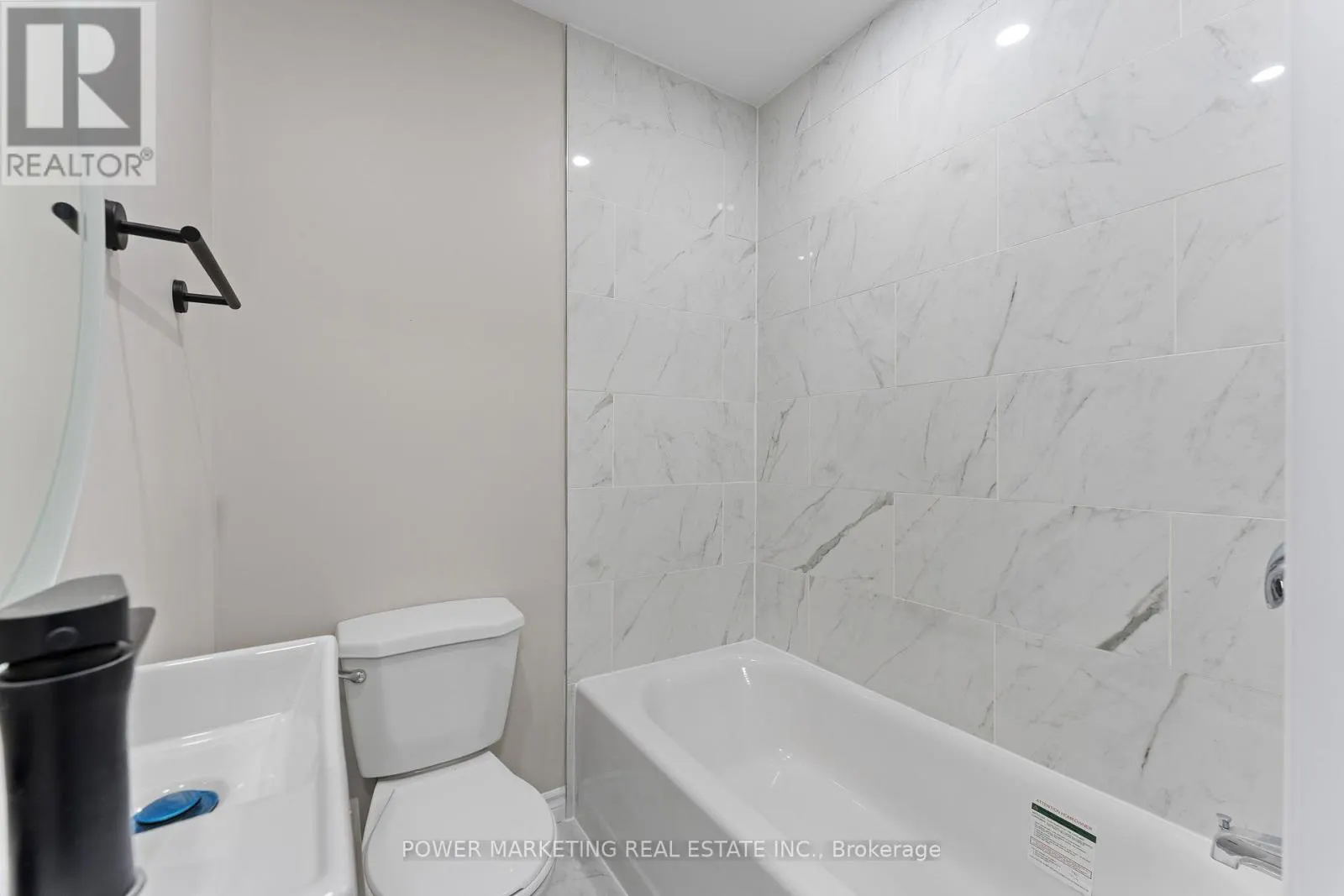1566 FEATHER LANE
