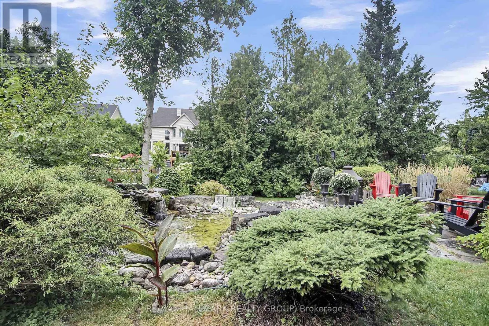 13 BEECHGROVE GARDENS