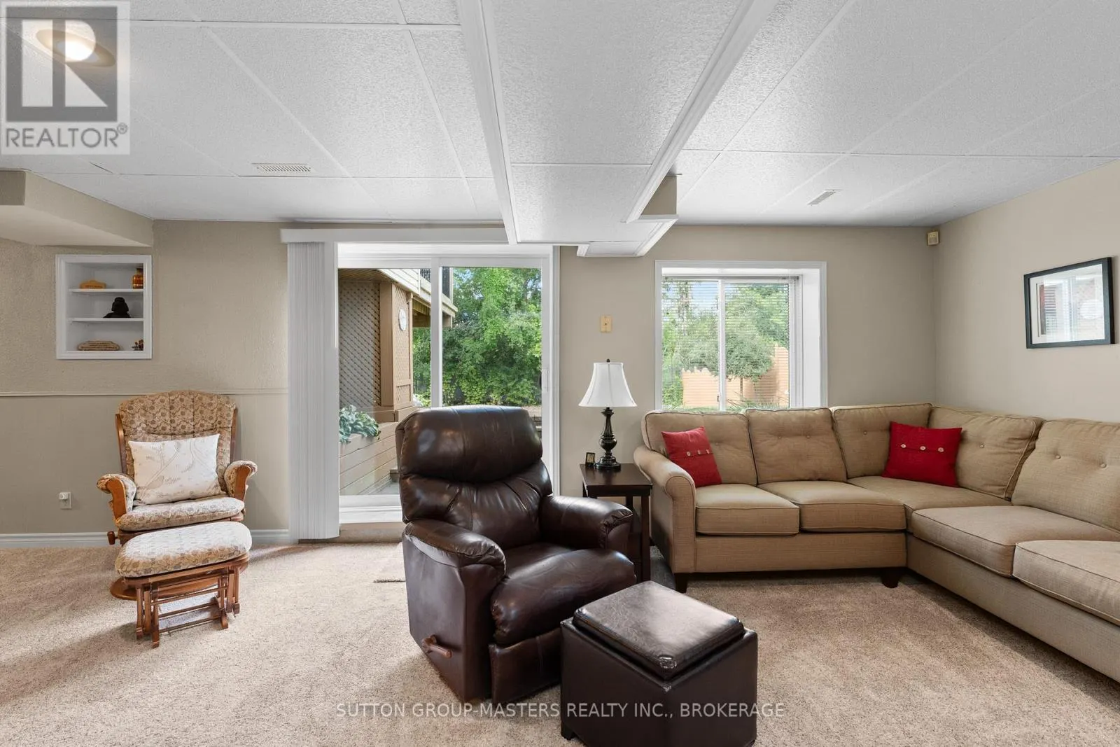539 SACKVILLE CRESCENT