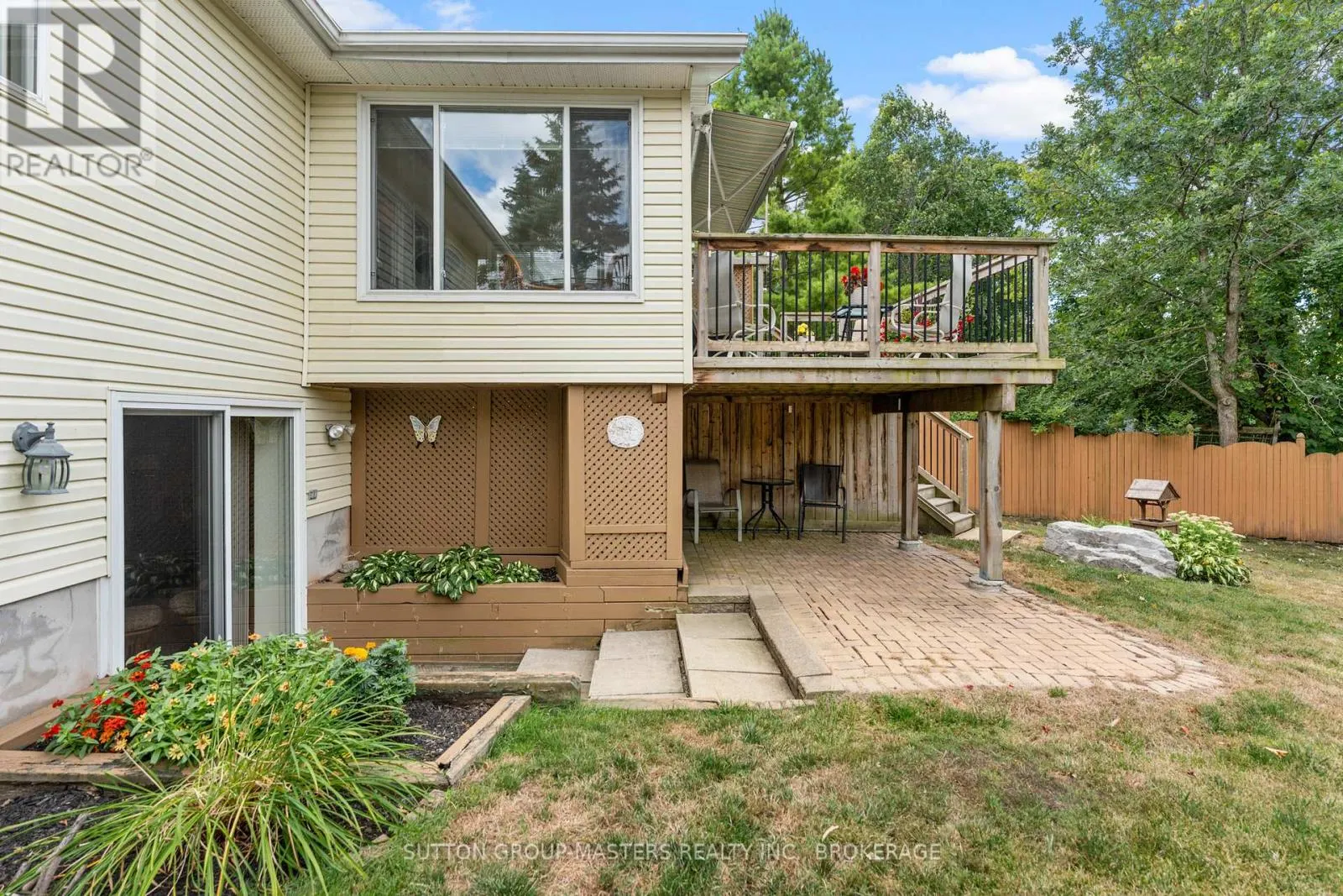 539 SACKVILLE CRESCENT