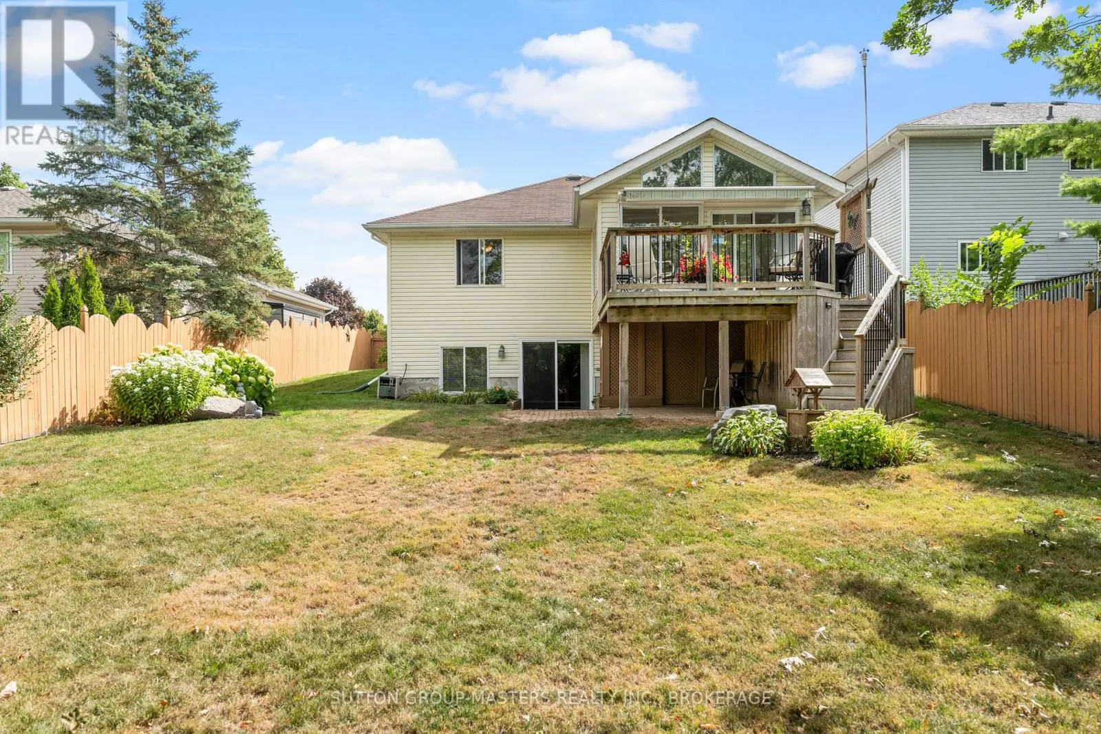 539 SACKVILLE CRESCENT