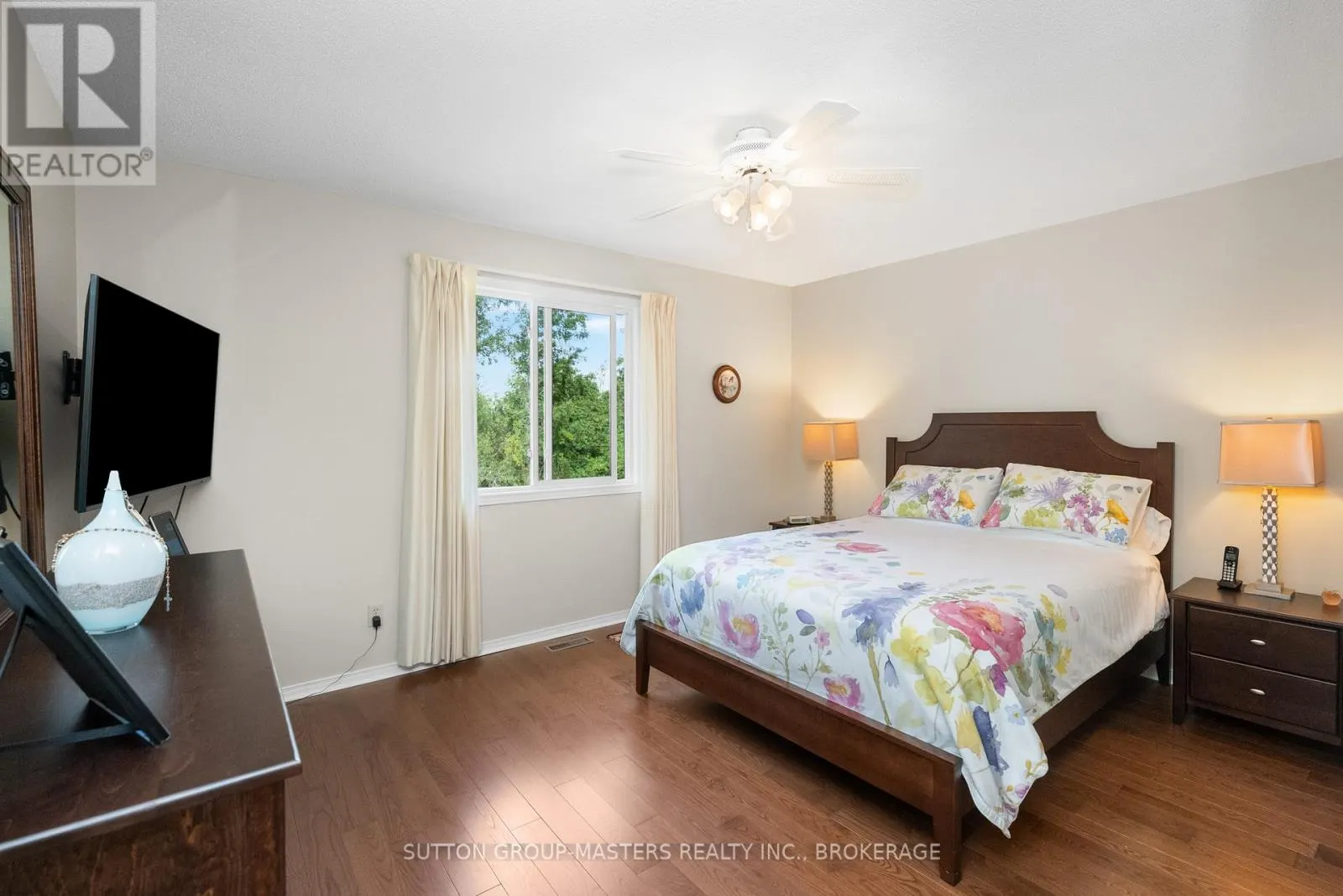 539 SACKVILLE CRESCENT