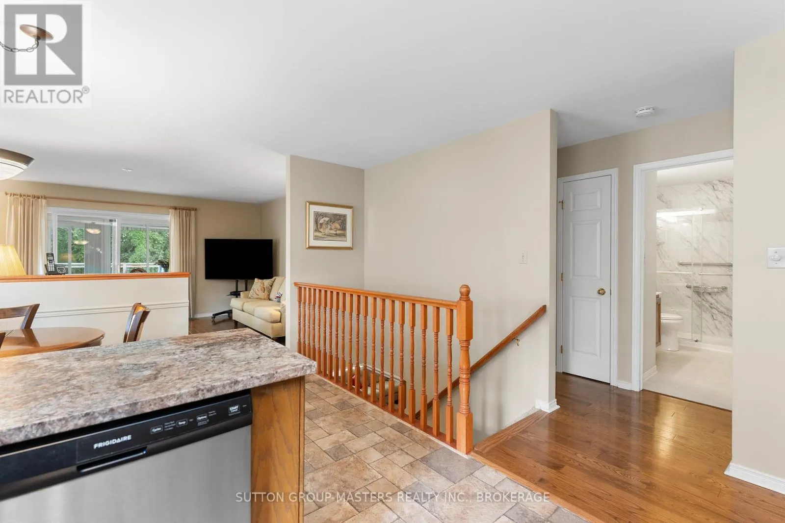 539 SACKVILLE CRESCENT