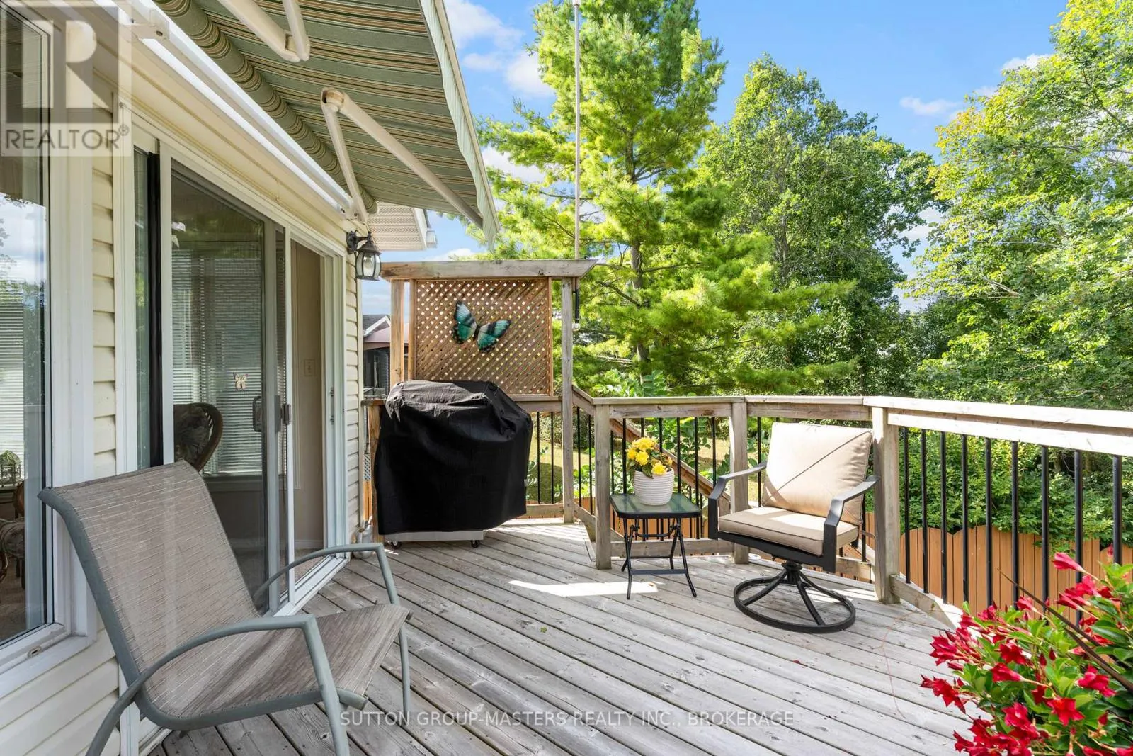 539 SACKVILLE CRESCENT