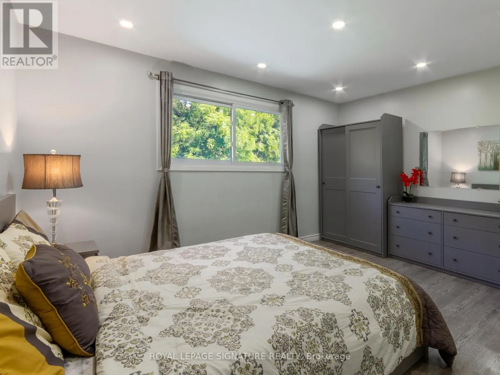 66 NIAGARA ROAD