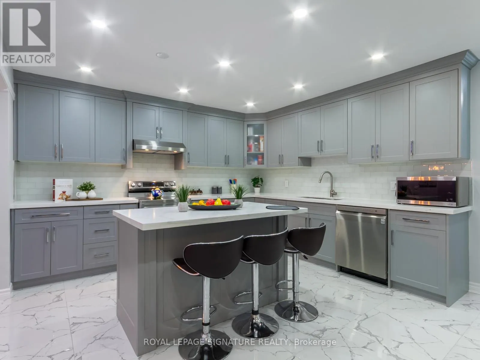 66 NIAGARA ROAD