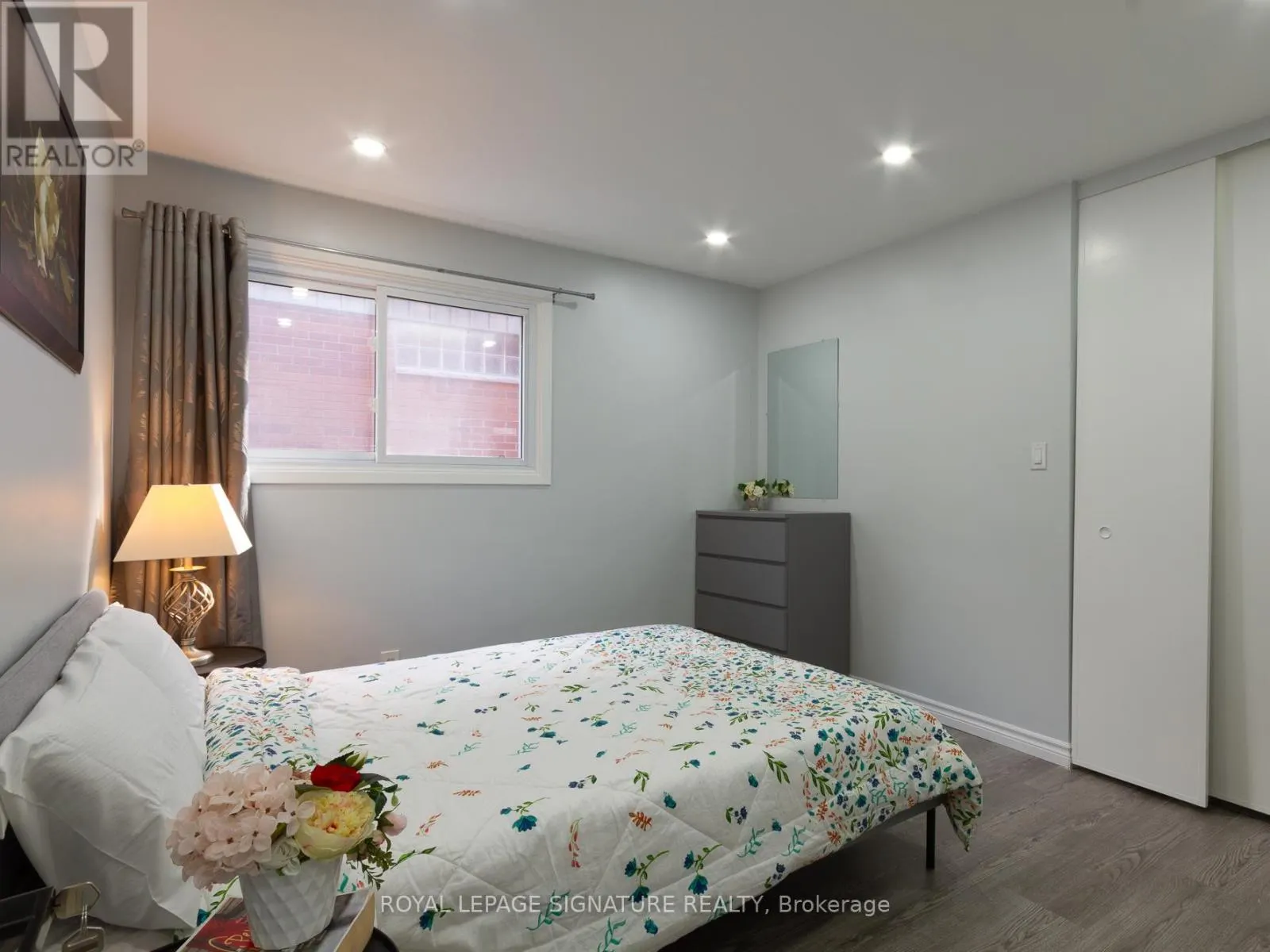 66 NIAGARA ROAD