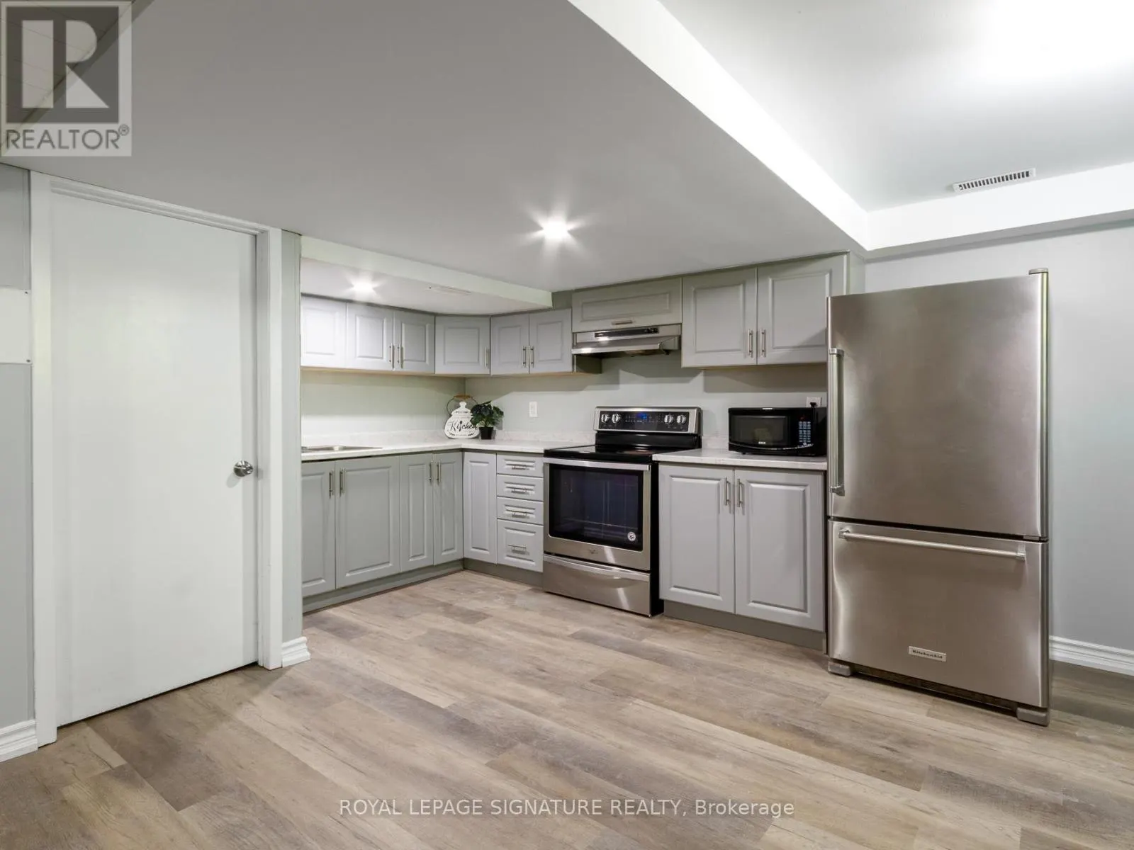 66 NIAGARA ROAD