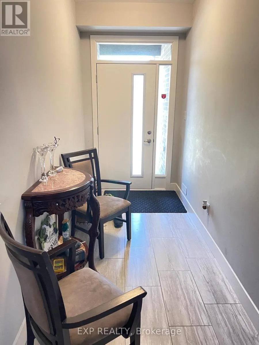 9 - 2056 MEADOWGATE BOULEVARD, #9