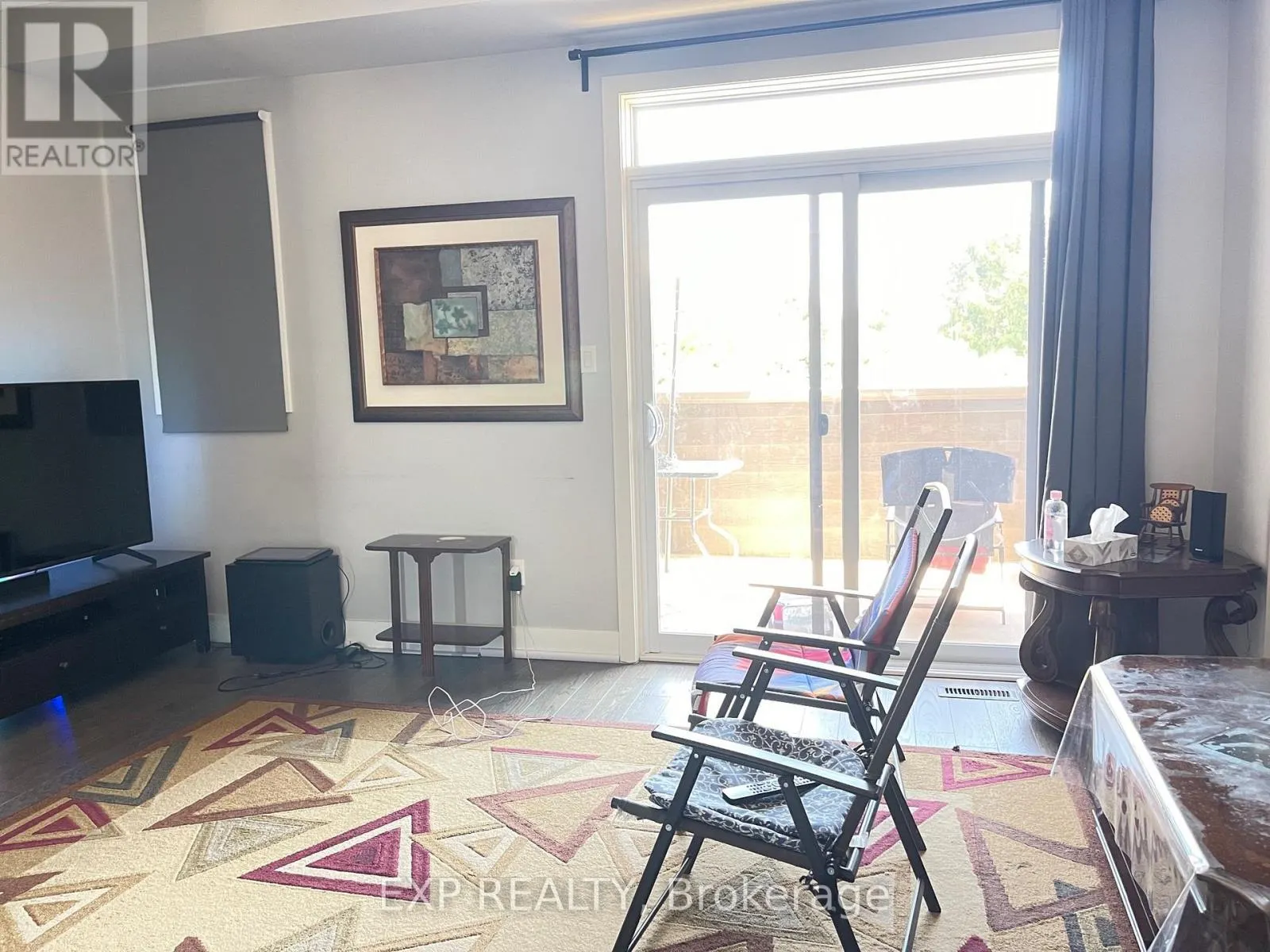 9 - 2056 MEADOWGATE BOULEVARD, #9