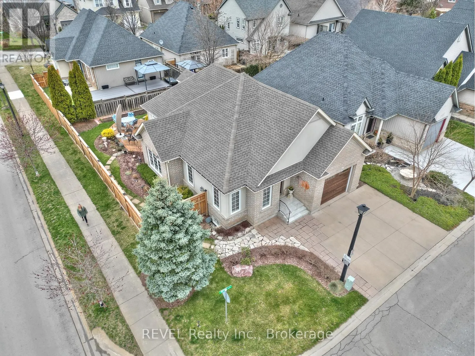 2 SEYVAL PLACE