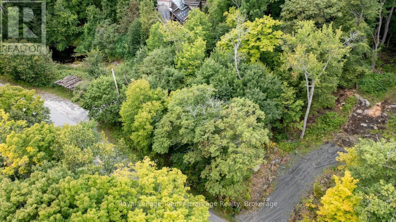 33 PINEWOOD ROAD