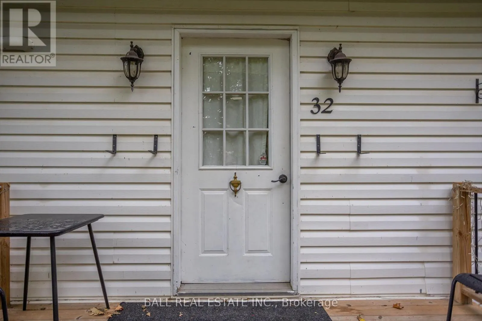 32 CHERRYHILL STREET