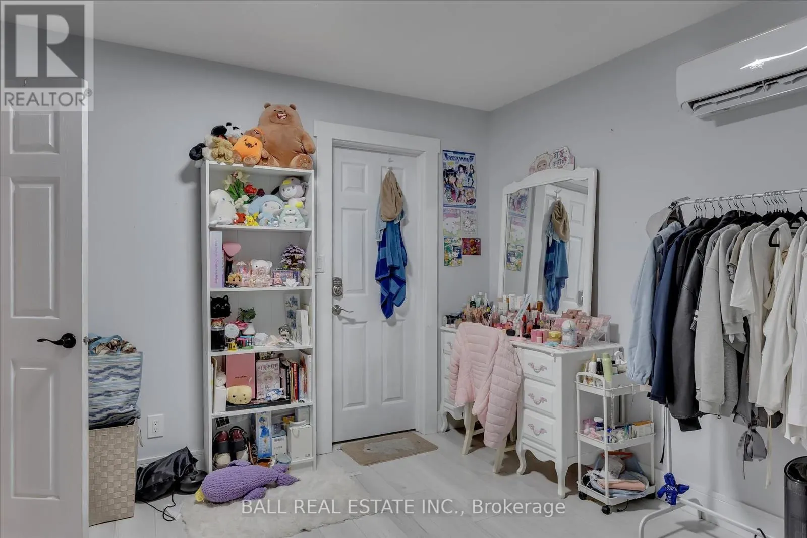 32 CHERRYHILL STREET
