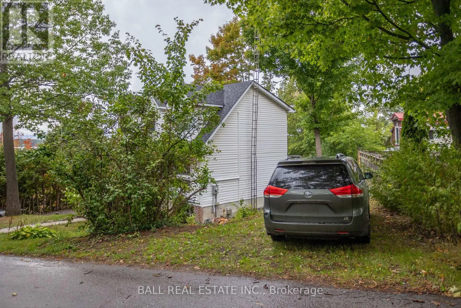 32 CHERRYHILL STREET