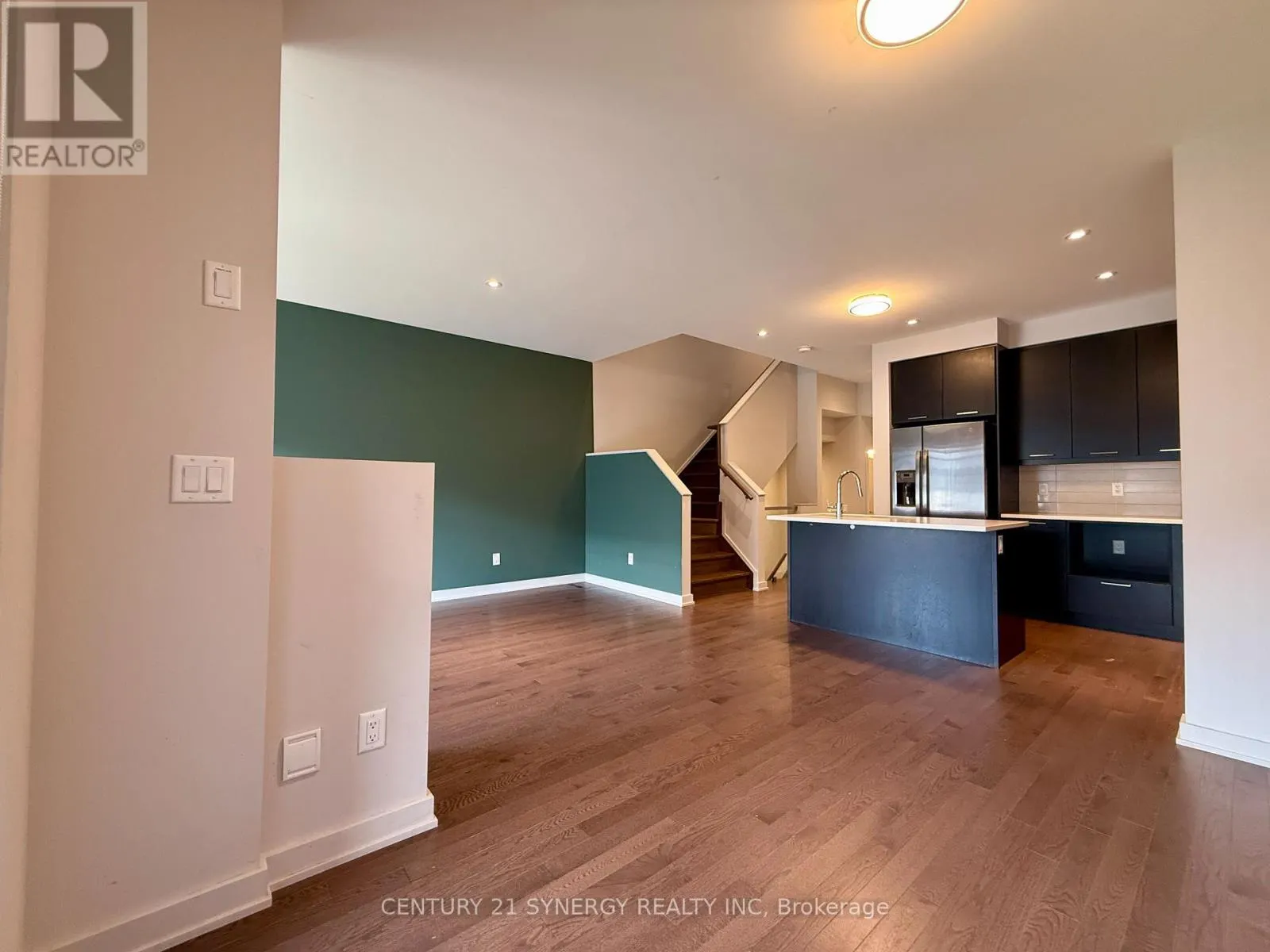 671 ODYSSEY WAY