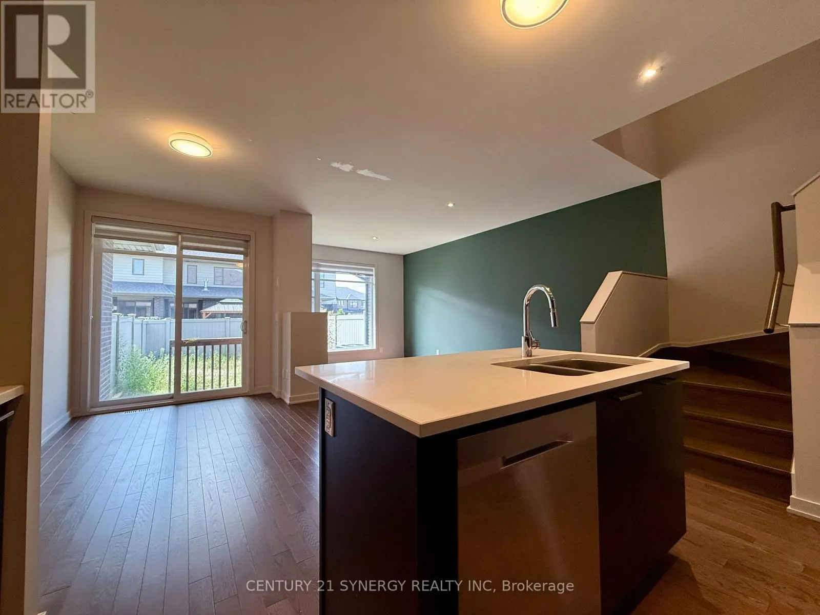 671 ODYSSEY WAY