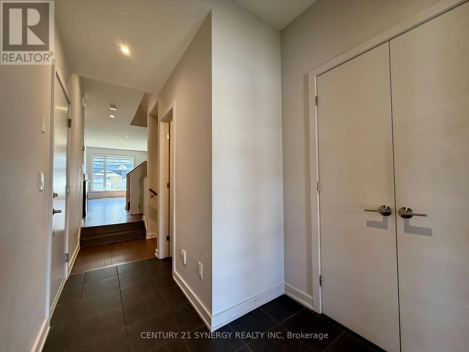 671 ODYSSEY WAY