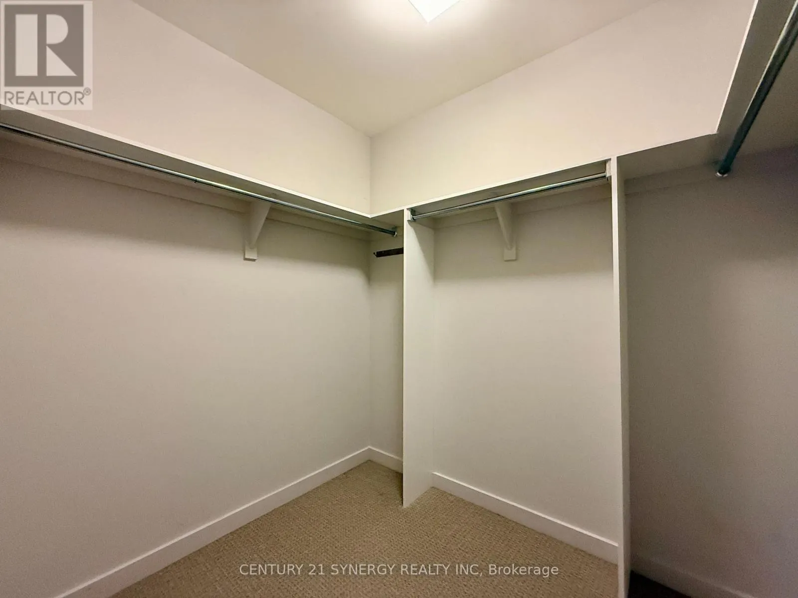 671 ODYSSEY WAY