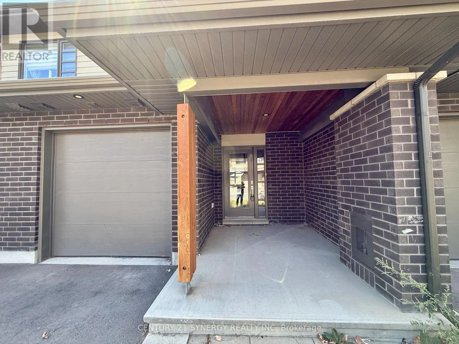 671 ODYSSEY WAY