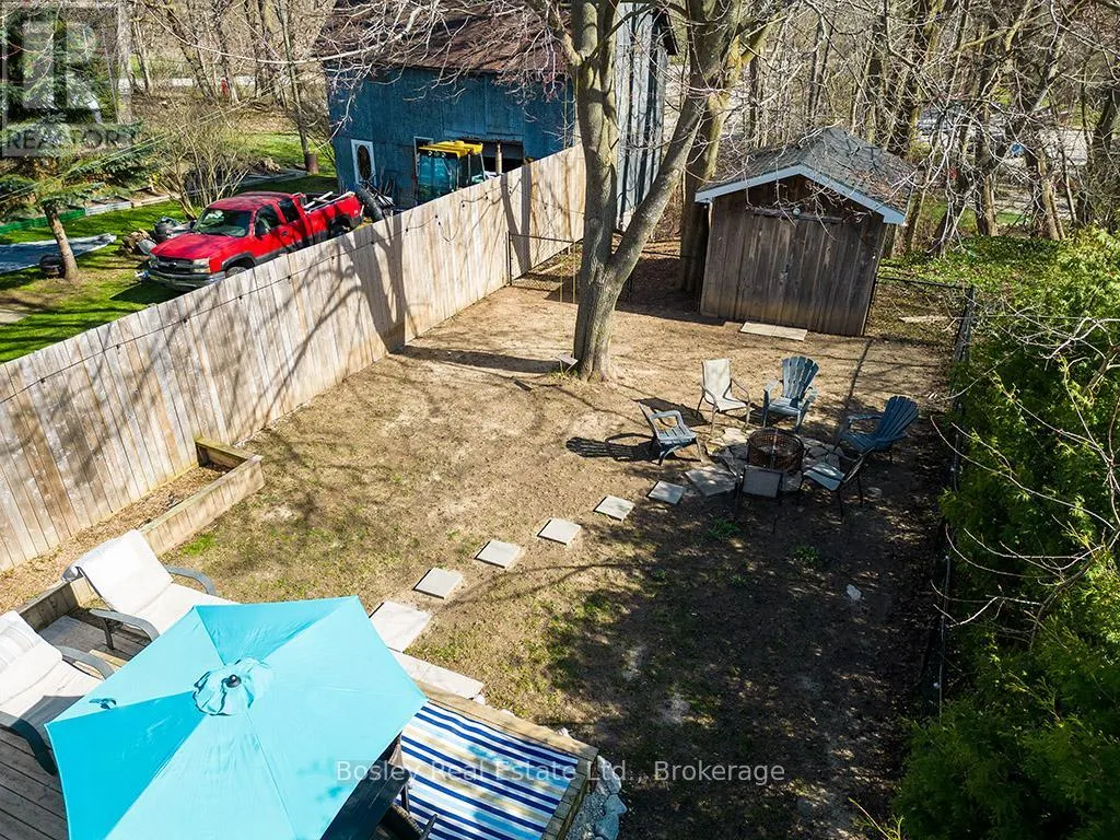 153 TROWBRIDGE STREET W
