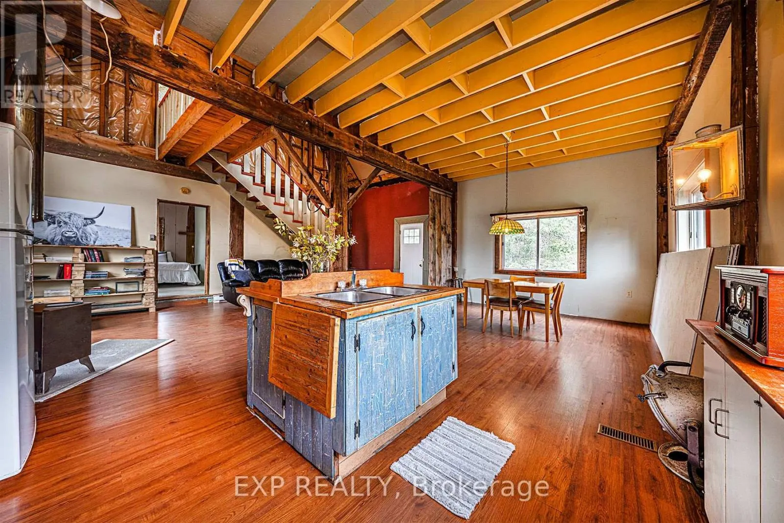 1057 MACDUFF ROAD