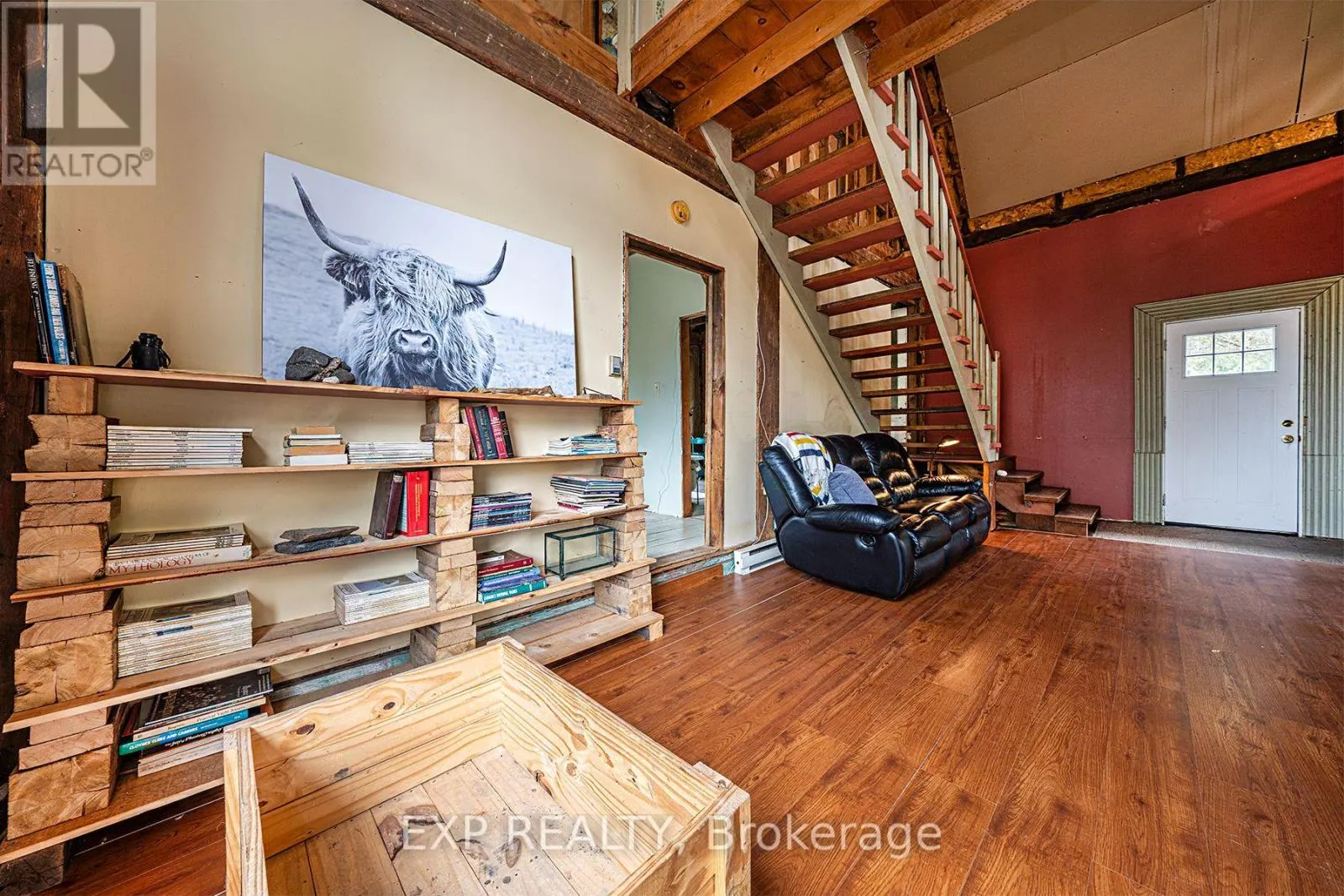 1057 MACDUFF ROAD
