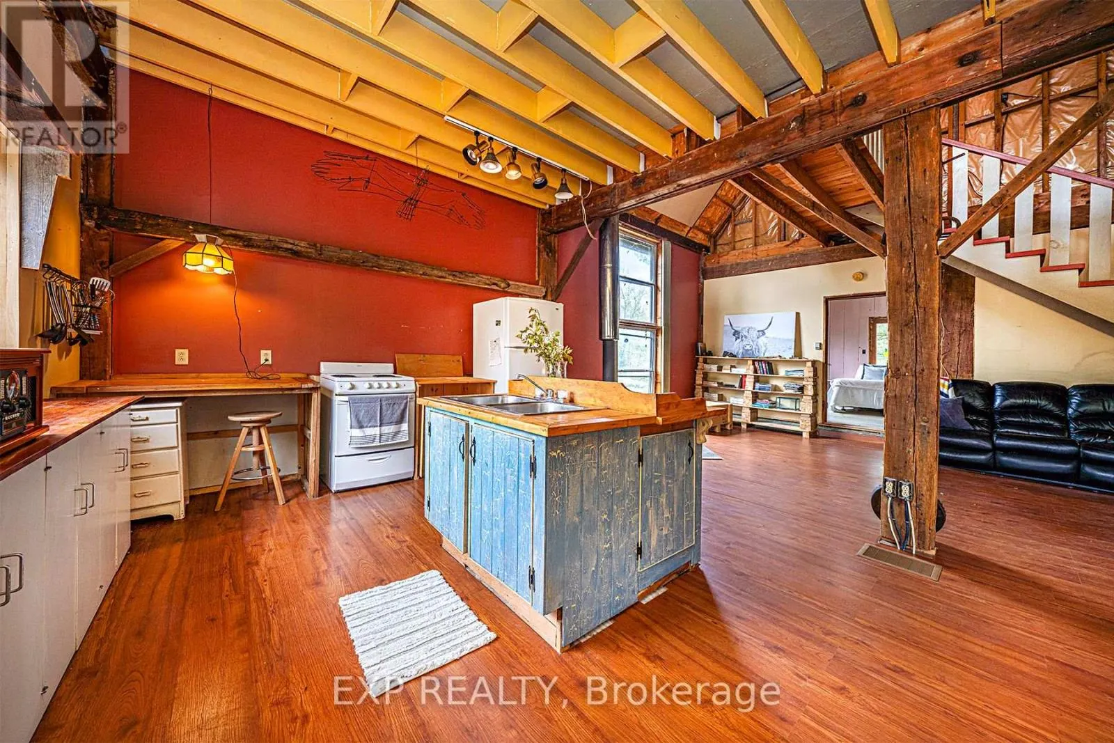 1057 MACDUFF ROAD