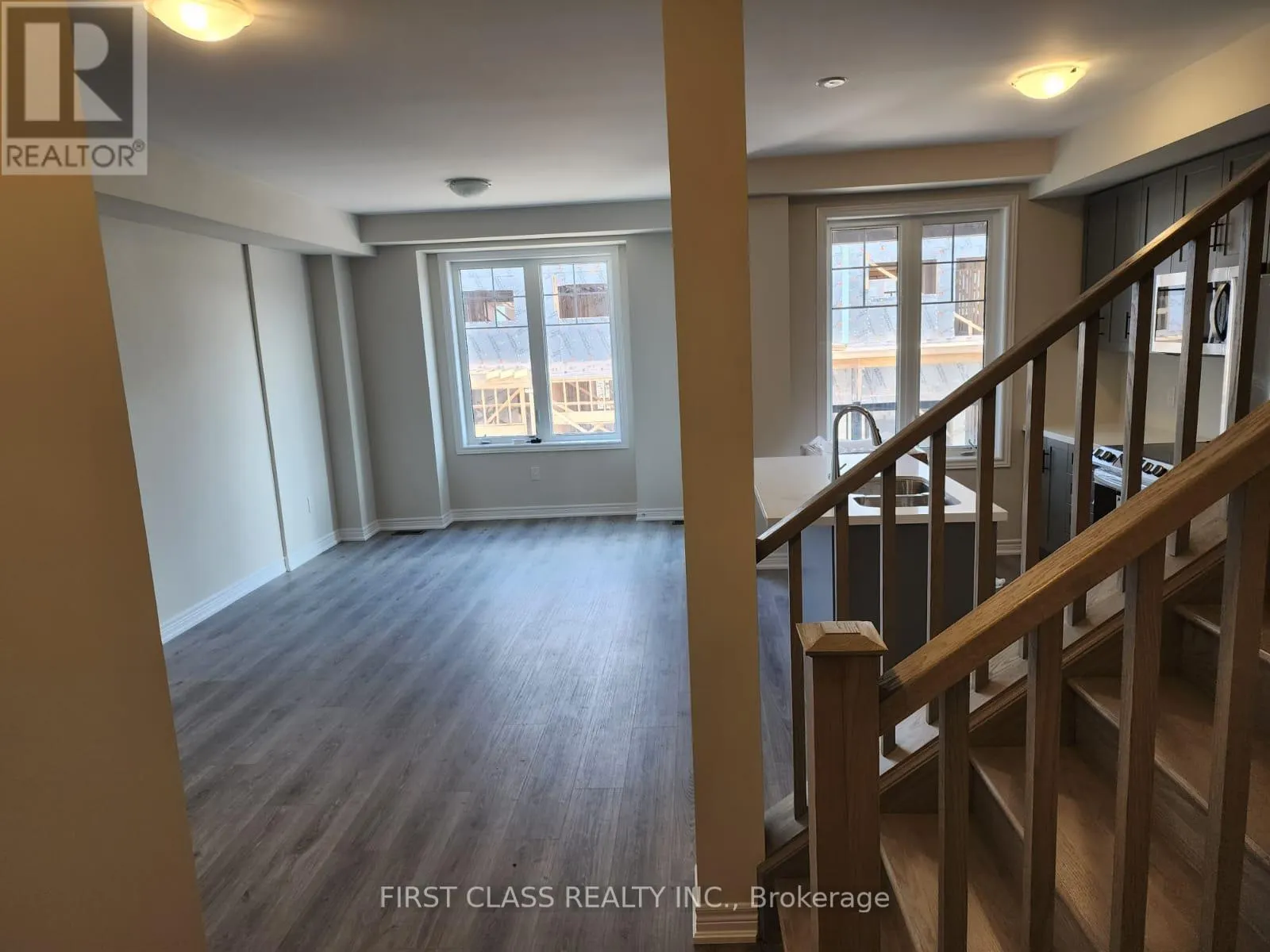 84 - 10 BIRMINGHAM DRIVE