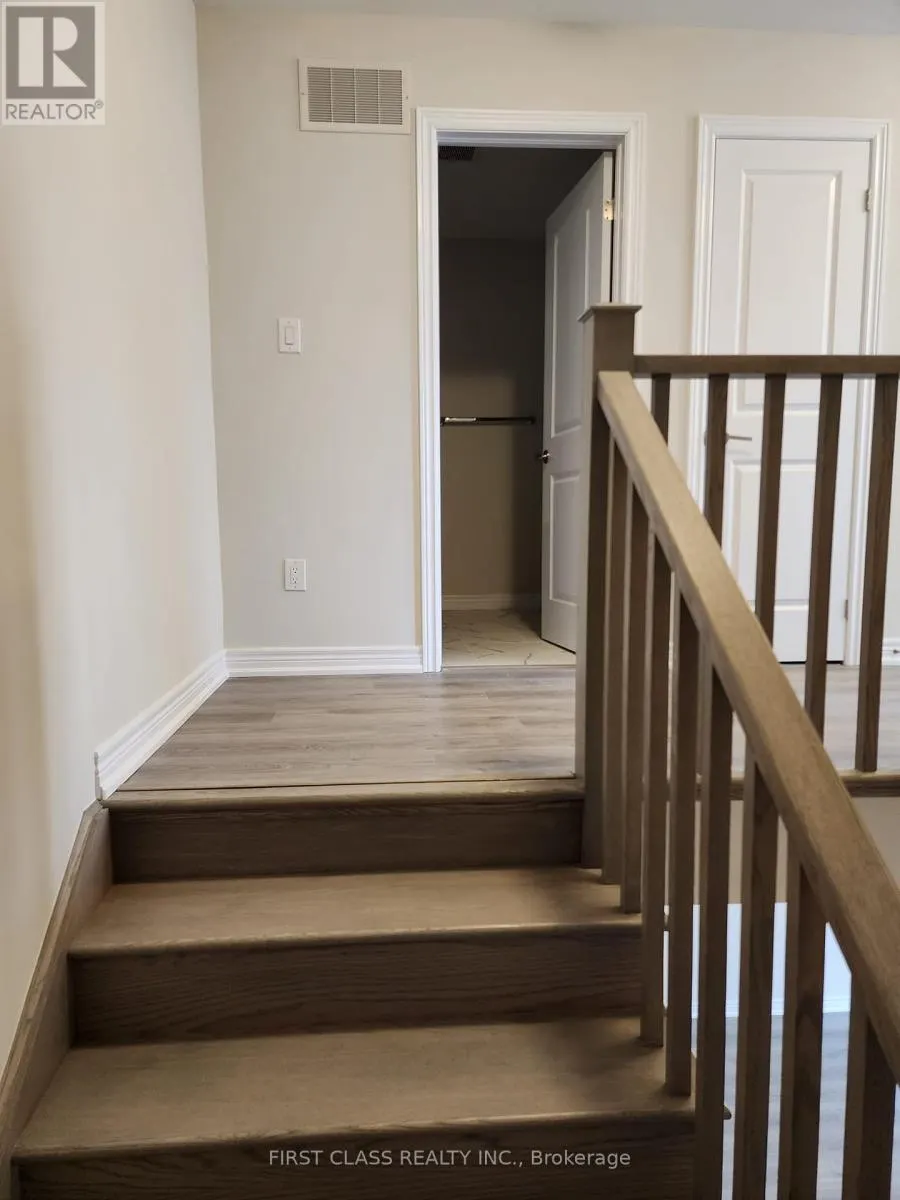 84 - 10 BIRMINGHAM DRIVE
