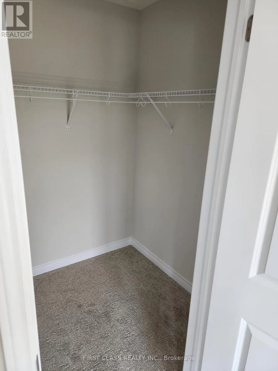 84 - 10 BIRMINGHAM DRIVE