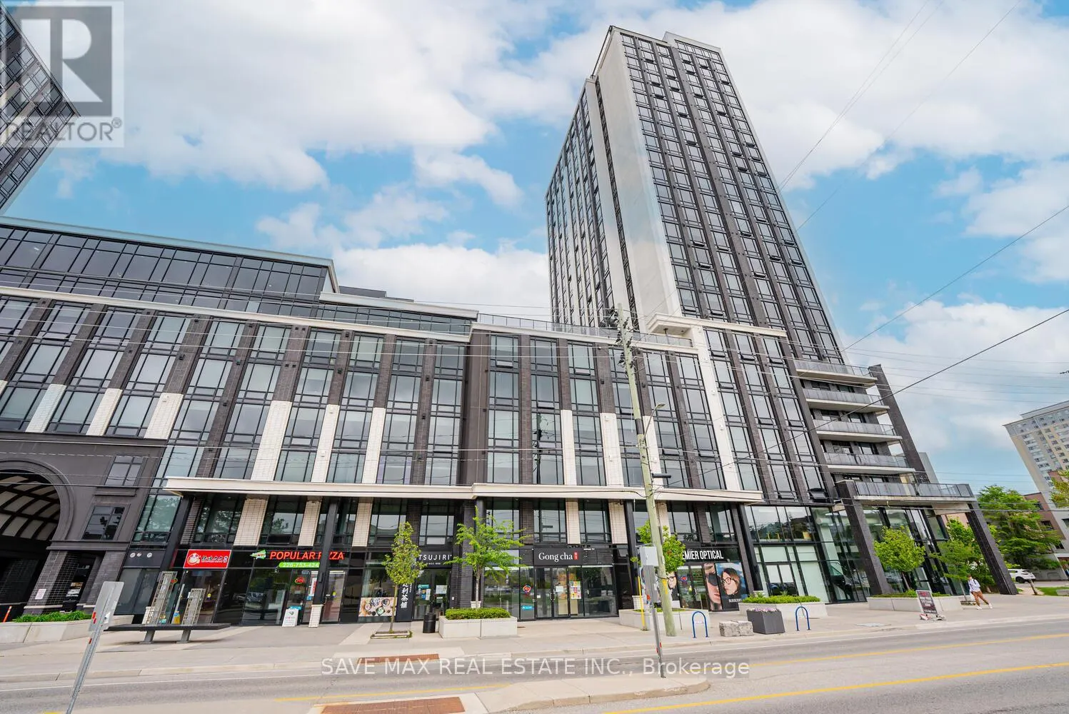 4 - 330 PHILIP STREET W
