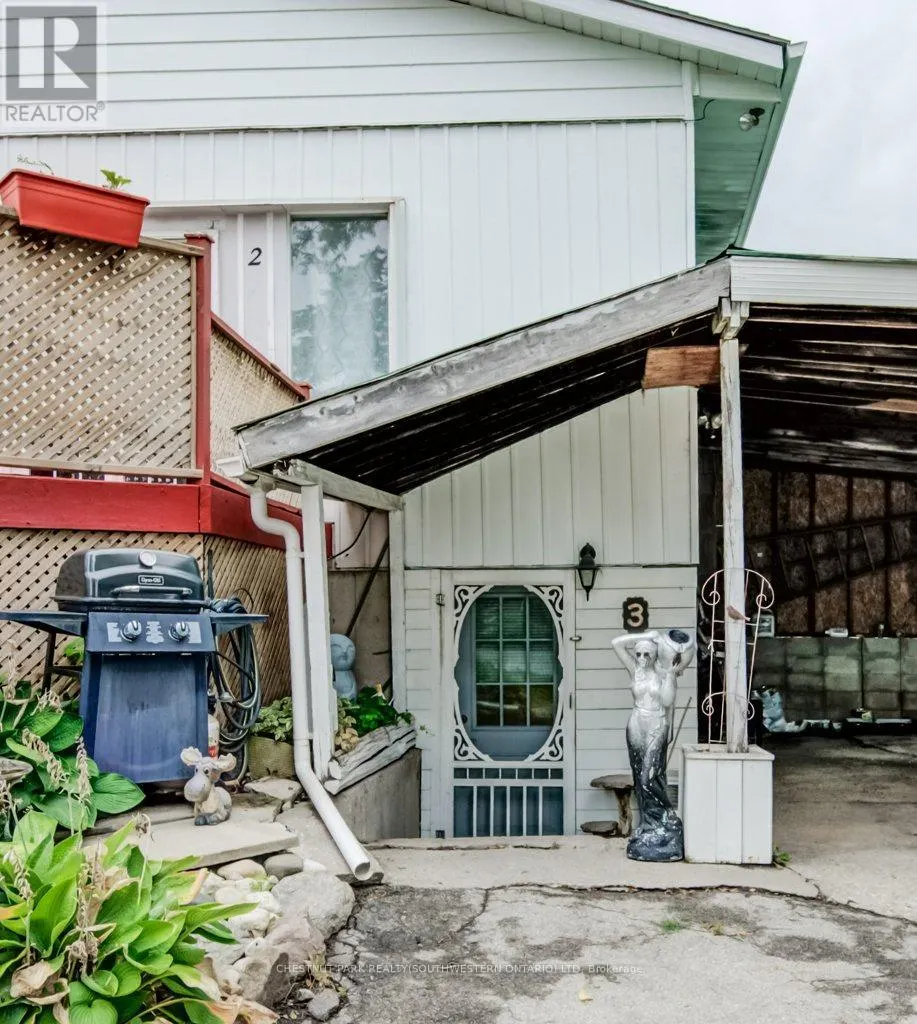 56 LILAC STREET