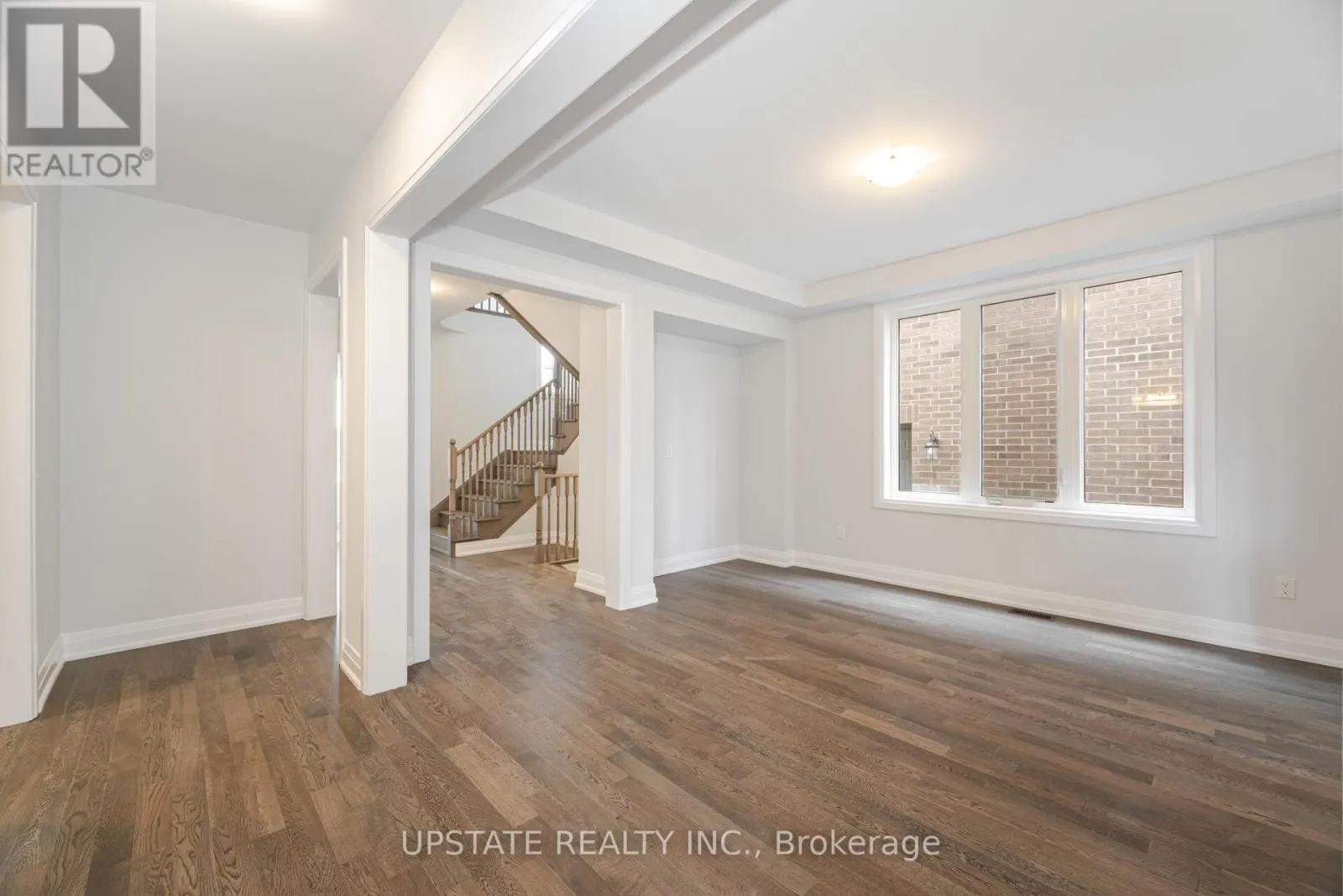 104 HARWOOD AVENUE