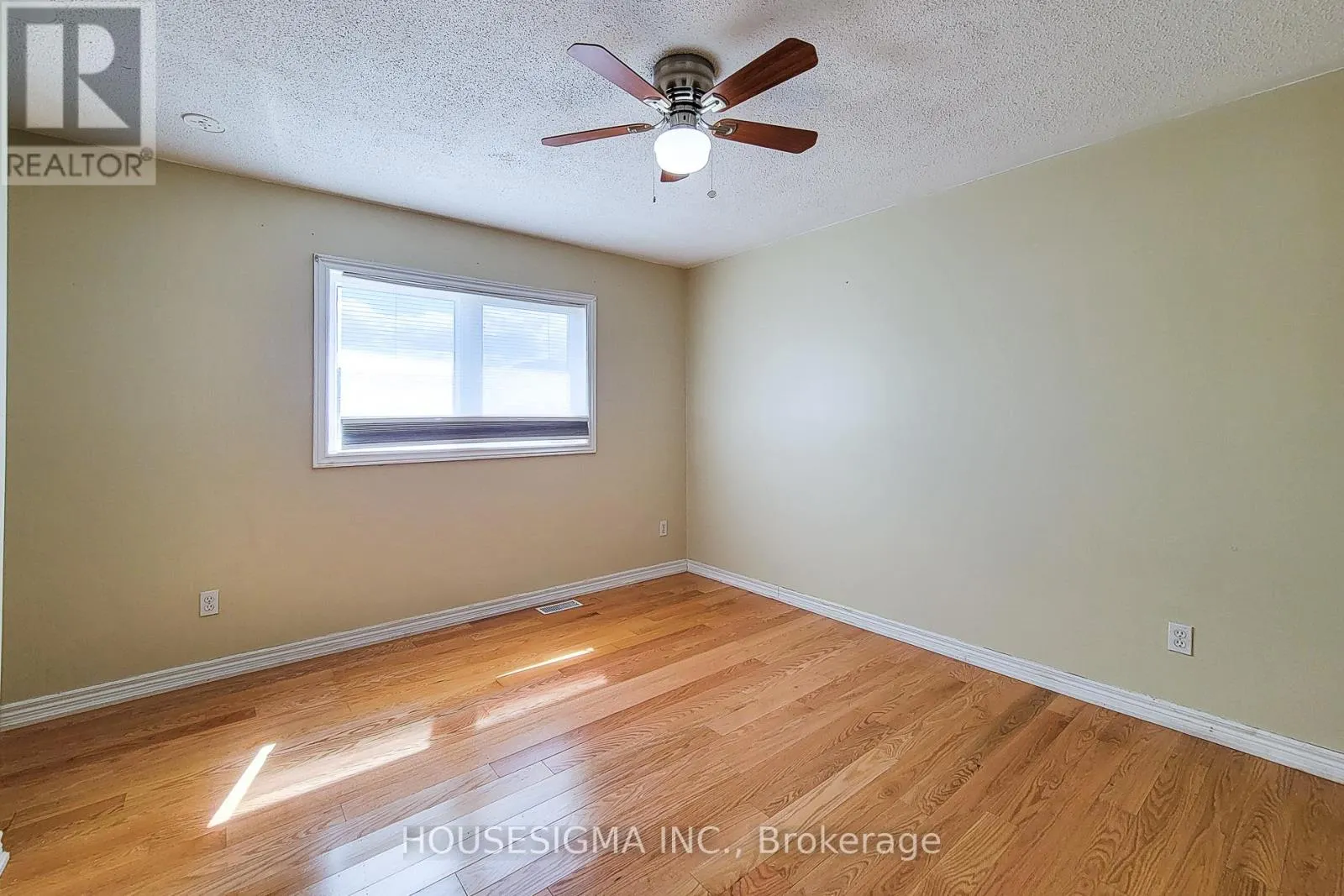 MAIN - 69 PEACHWOOD CRESCENT