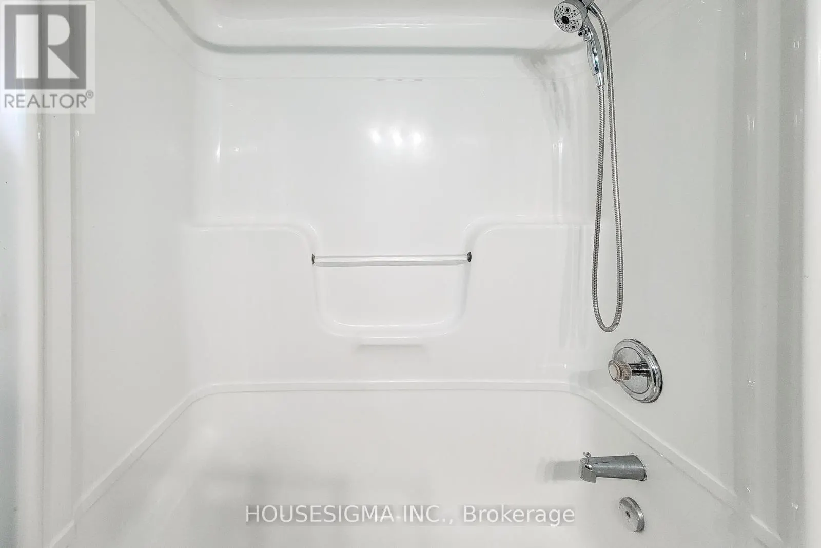 MAIN - 69 PEACHWOOD CRESCENT