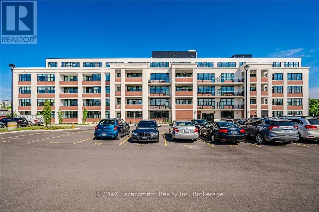 528 - 120 HURON STREET, #528