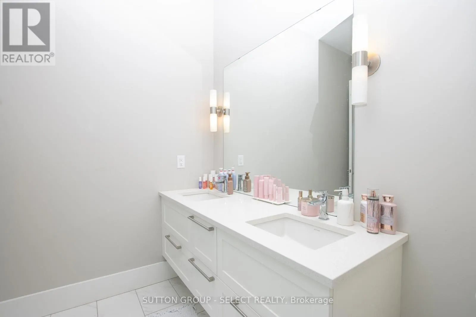 208 - 1705 FIDDLEHEAD PLACE, #208
