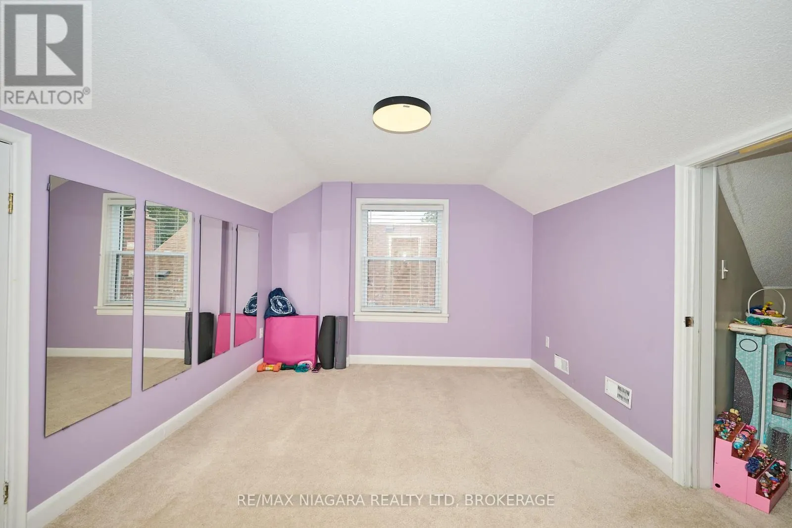 5667 MONTROSE ROAD