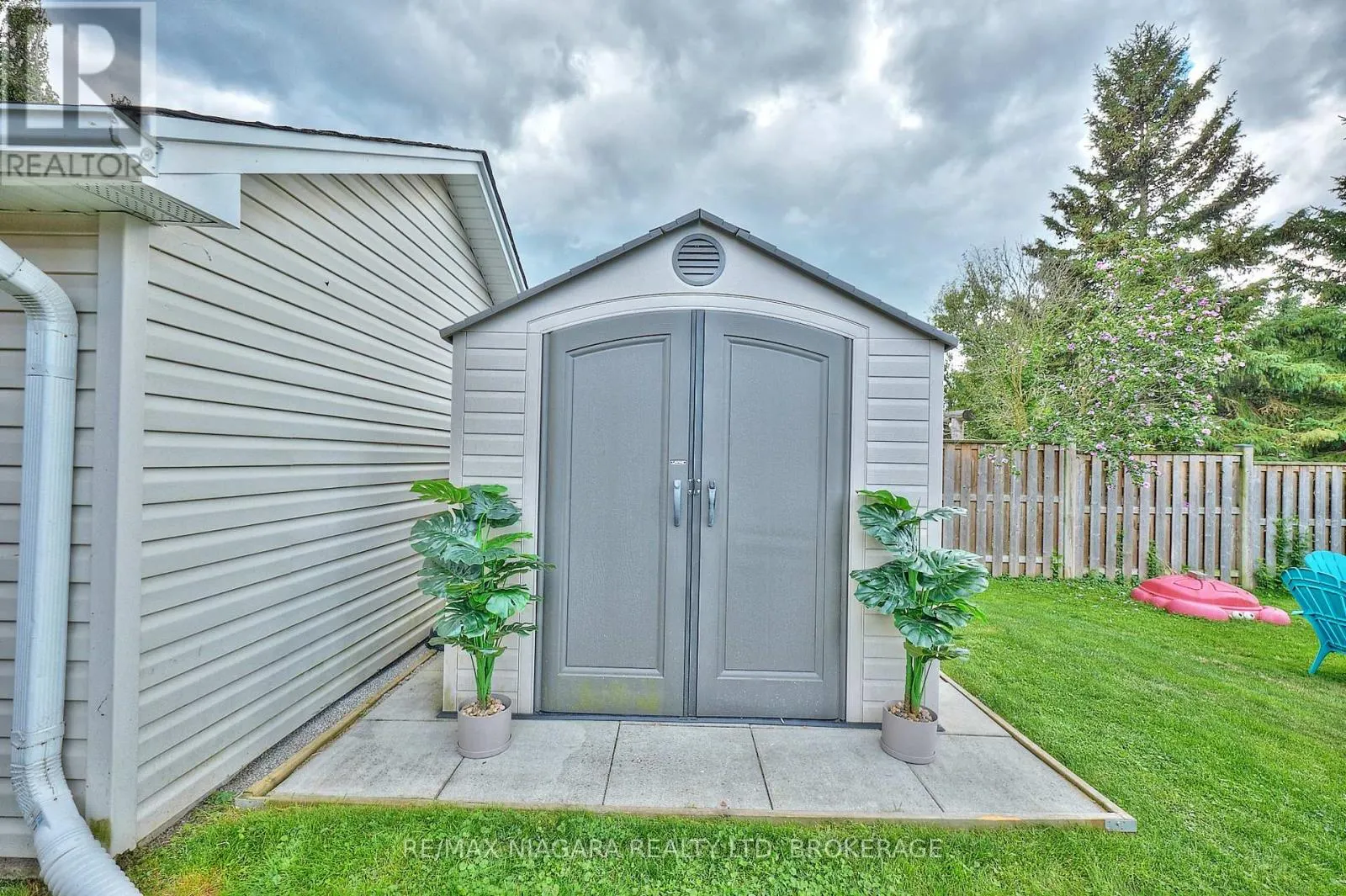 5667 MONTROSE ROAD