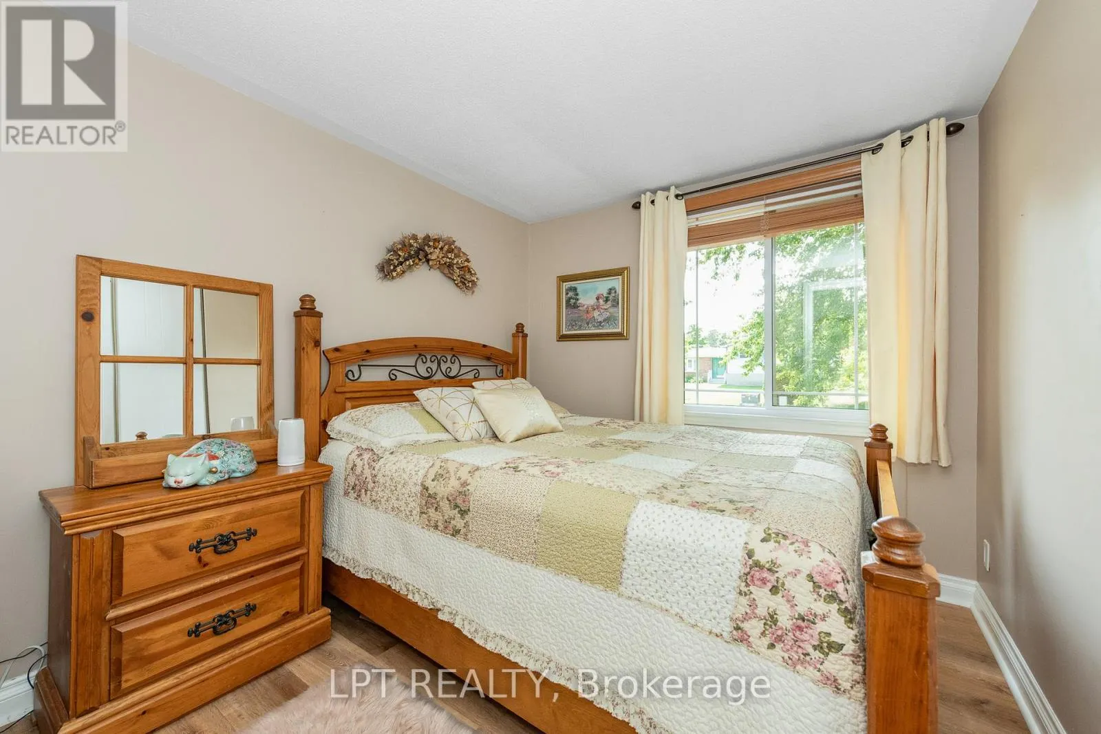 9 DALLAIRE CRESCENT