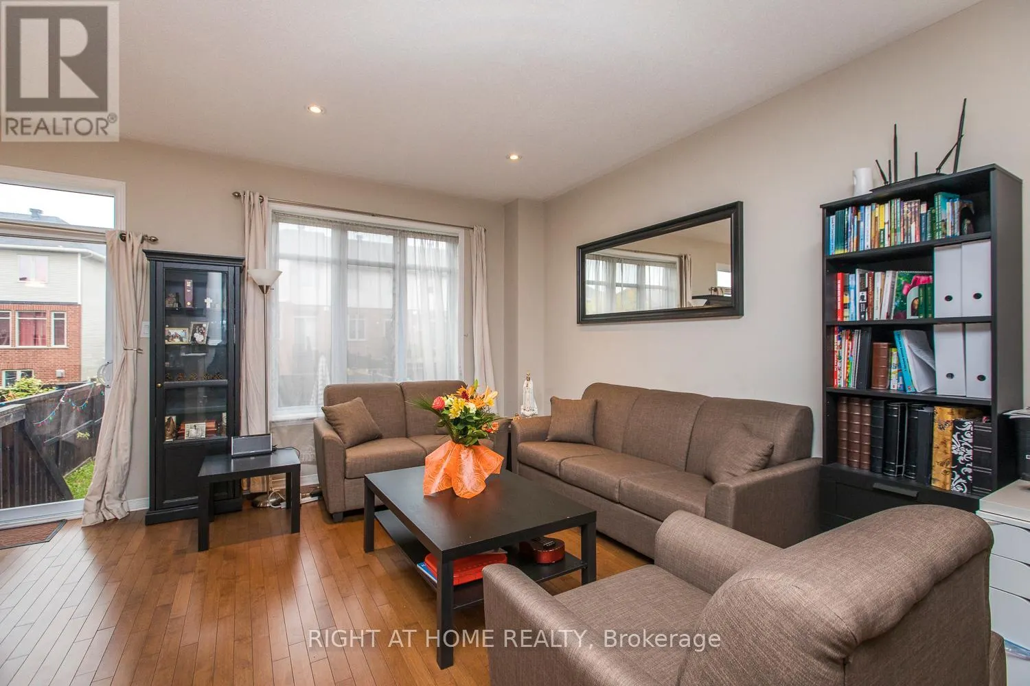 241 BADGELEY AVENUE