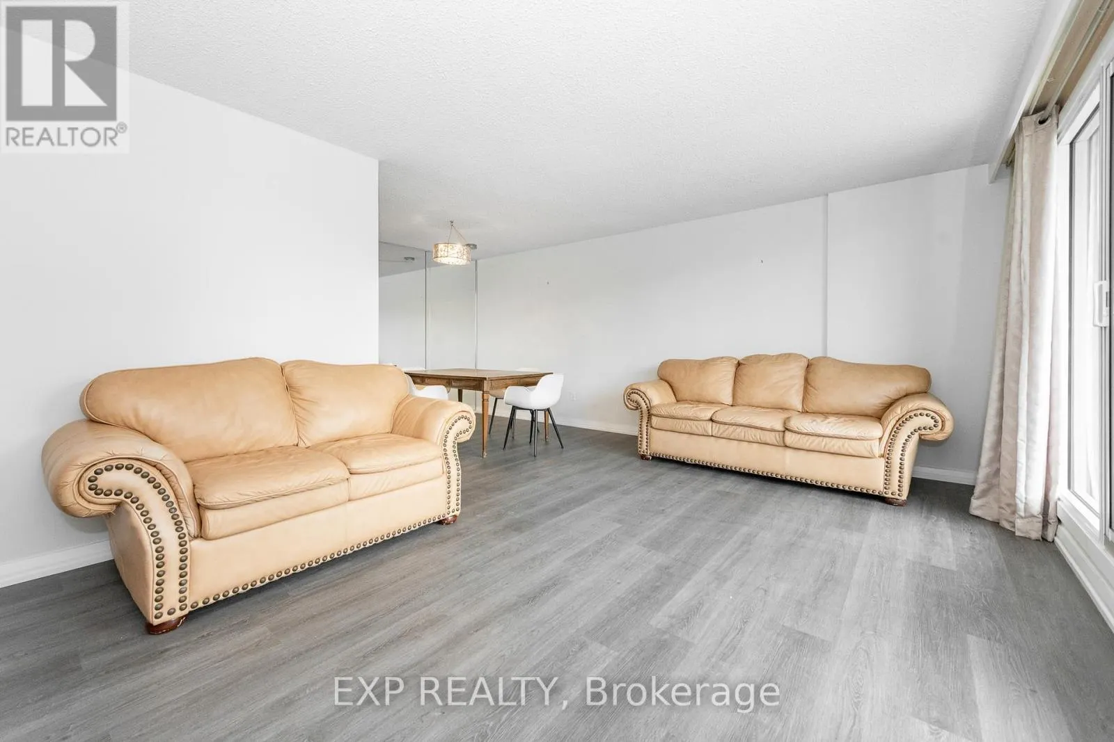 304 - 1025 RICHMOND ROAD