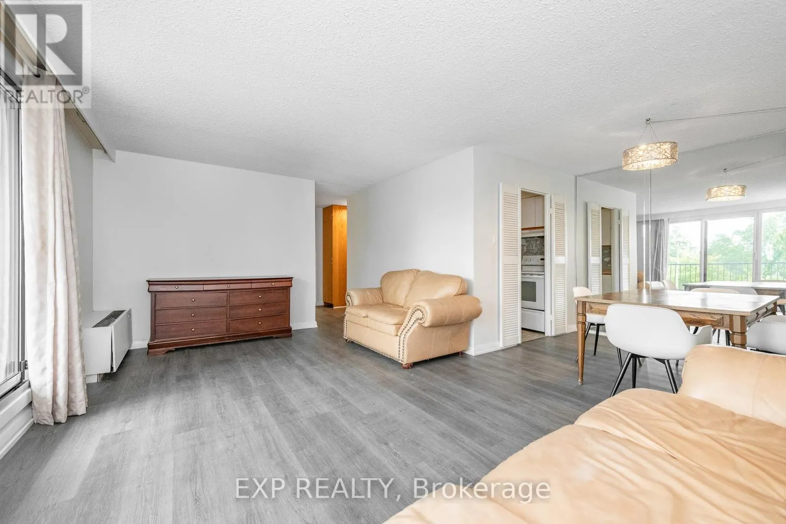 304 - 1025 RICHMOND ROAD