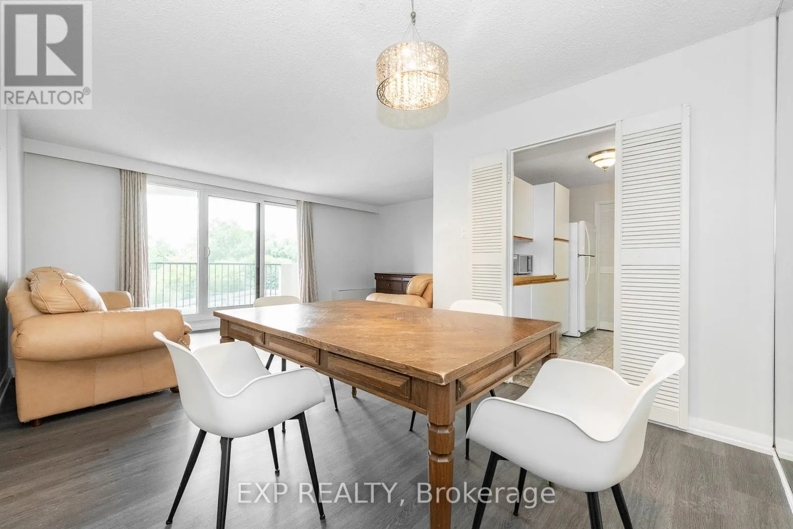 304 - 1025 RICHMOND ROAD