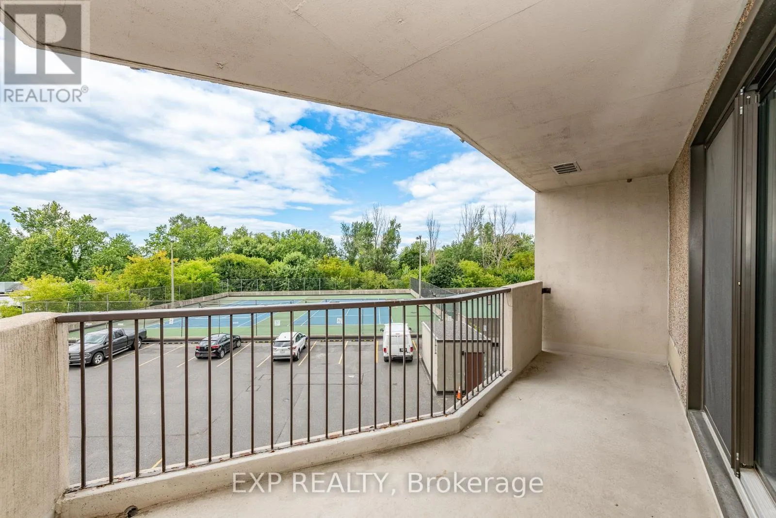 304 - 1025 RICHMOND ROAD